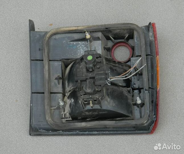 Фонарь правый внутренний VW Passat B4