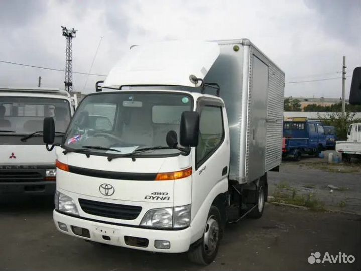 Туманки жёлтые Toyota Dyna/Hino 00г- CH-212-2021