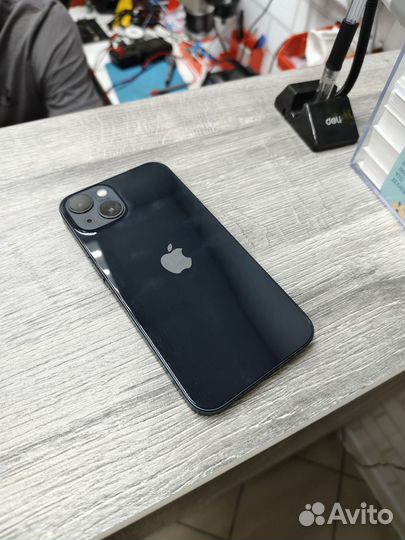 Корпус на iPhone 13