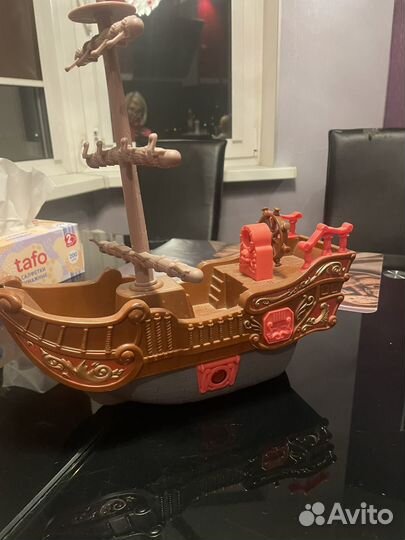 Корабль пиратский музыкальный