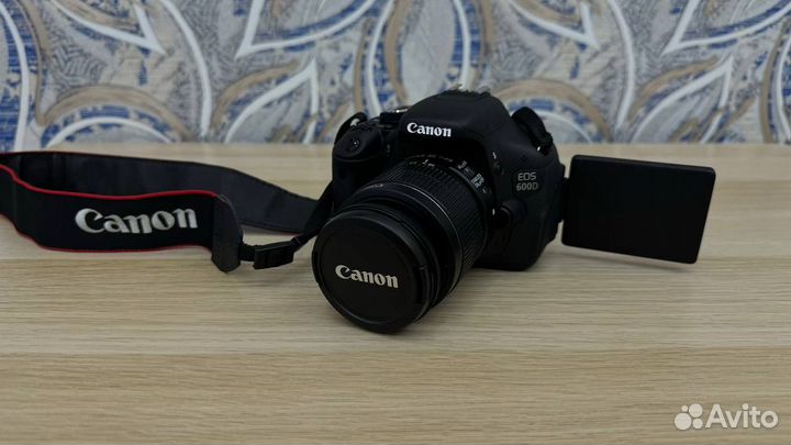 Новый Canon eos 600d kit EF-S 18-55mm f/3.5-5.6 IS