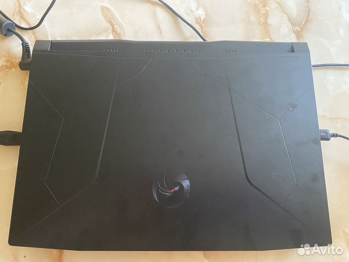 Ноутбук msi bravo 15