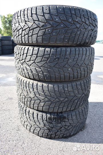 Dunlop SP Winter Ice 02 235/55 R17 103T