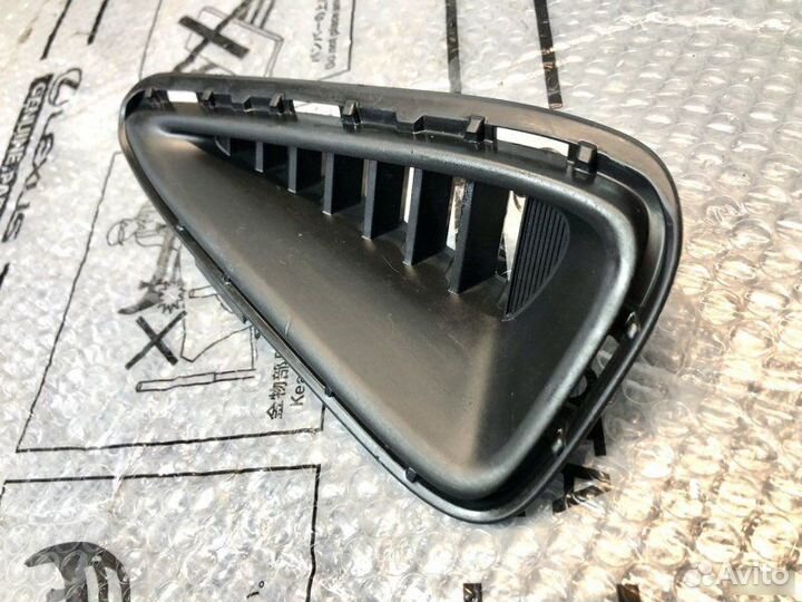 Заглушка бампера передняя Toyota Camry XV50