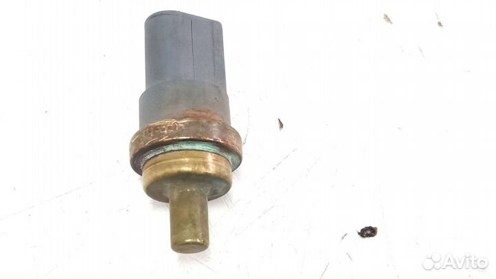 Датчик температуры Volkswagen Passat CC