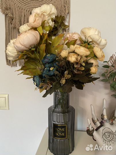 Ваза для цветов с букетом