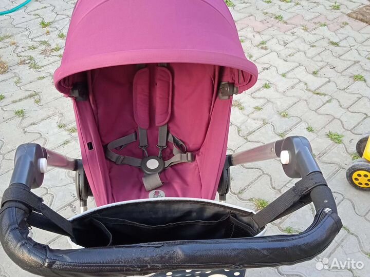 Прогулочная коляска stokke scout
