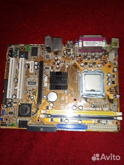 Материнская плата с процессором