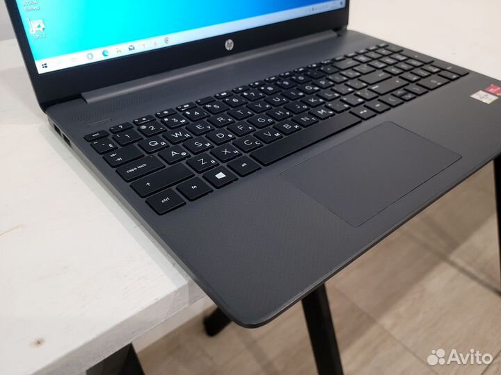 Мощный ультрабук HP Full HD ips/8GB/SSD