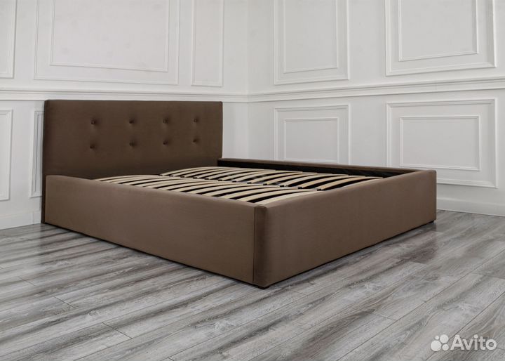 Кровать двуспальная