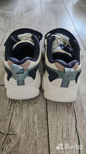 Кроссовки на мальчика 37р