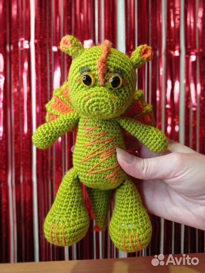 Вязаный дракошка