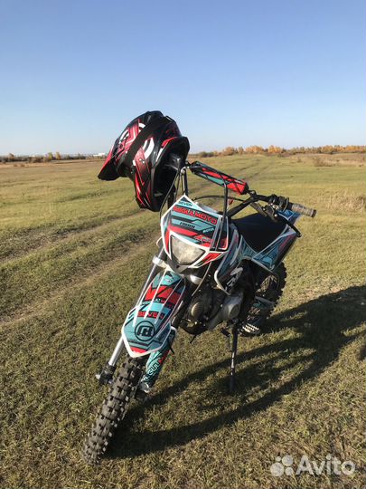 Regulmoto seven Medalist 150E