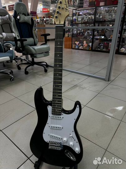 Электрогитара с комбиком новое