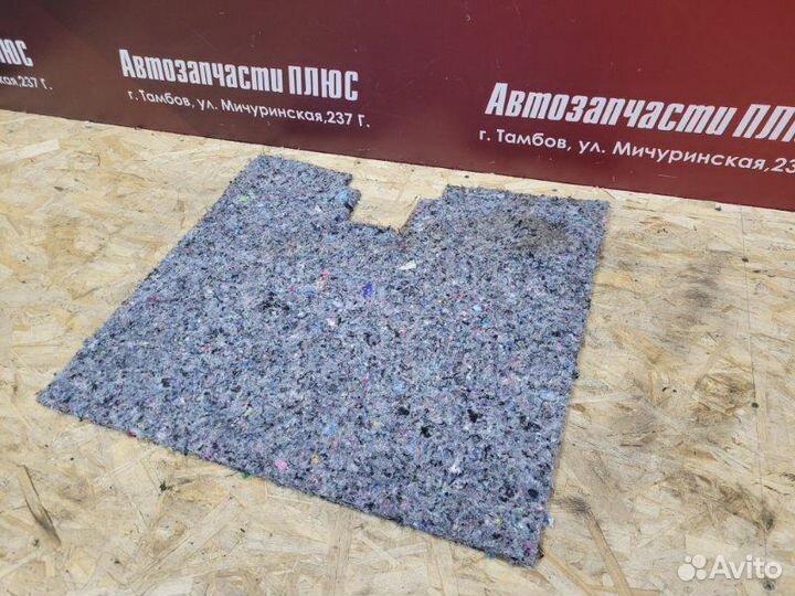 Шумоизоляция пола задняя правая LADA X-Ray