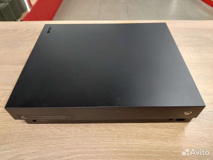 Игровая приставка Microsoft Xbox One X 1TB