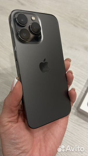 Смартфон Apple iPhone 13 Pro 256GB графитовый