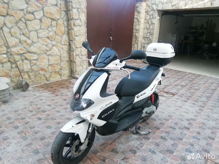Скутер Gilera