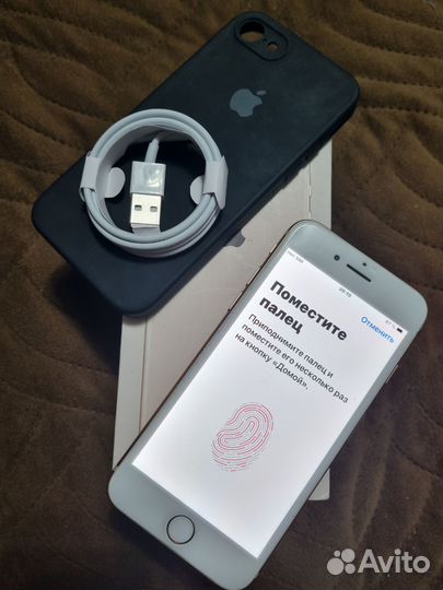 iPhone 8, 64 ГБ