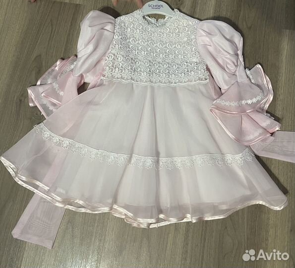 Платья нарядные 2шт