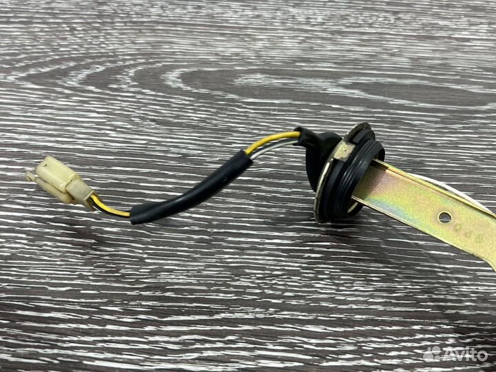 Датчик уровня топлива Suzuki Address 110 / UG50