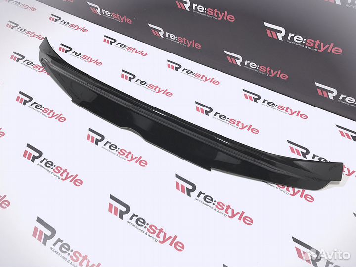 Спойлер Под стекло LX570 с16г Wald Черный