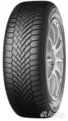 Yokohama BluEarth Winter V906 275/40 R22 107V