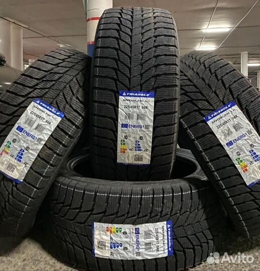 Triangle PL01 275/45 R21