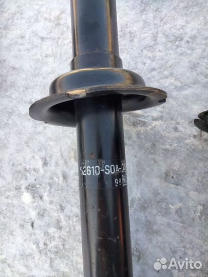 Амортизаторы передние и задние на Хонда Торнео