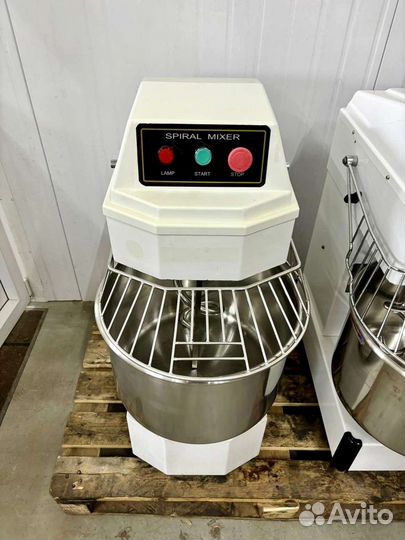 Тестомес спиральный Hurakan HKN-30SN BN