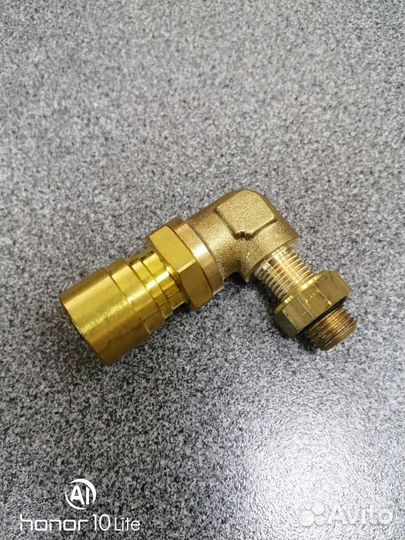 Фитинг угловой (латунь) 8-М10*1 sirit
