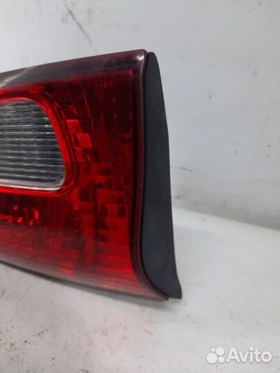 Фонарь крышки багажника левый Subaru Tribeca