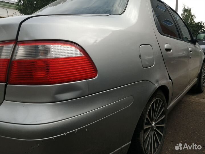 FIAT Albea 1.4 МТ, 2007, битый, 250 000 км