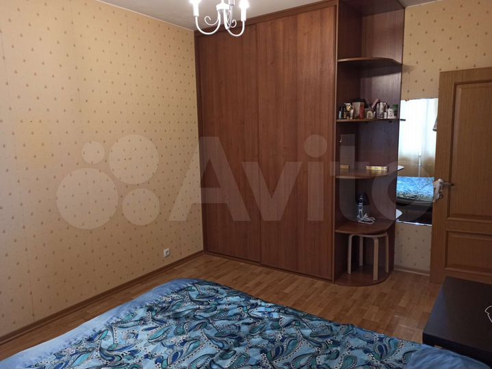 Комната 18 м² в 3-к., 10/25 эт.