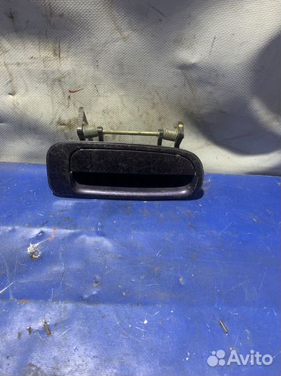 Ручка двери задняя правая toyota vista sv30