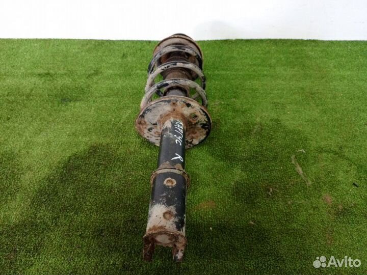 Стойка подвески передняя правая LADA Largus