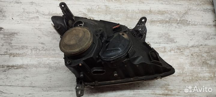 Фары opel vectra c(цена за 2шт) или по одной