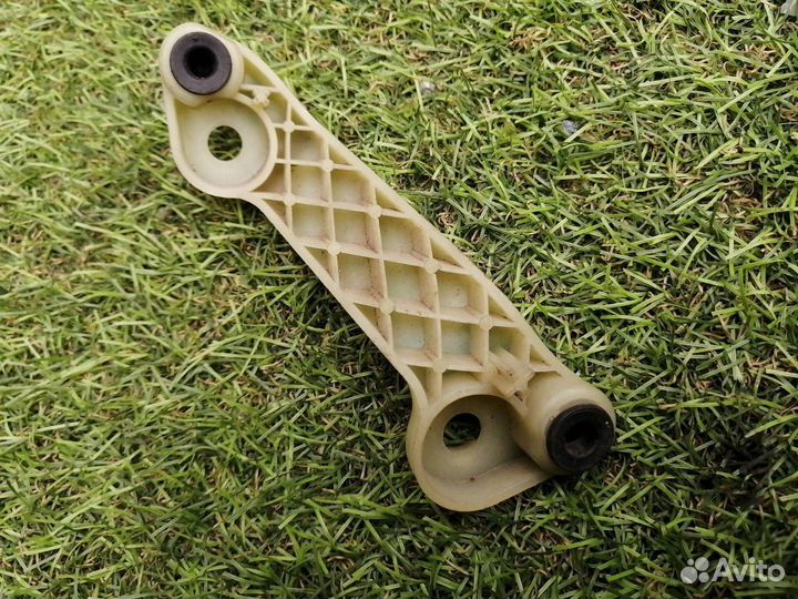 Крепление фары заднее правое Audi A6 C6