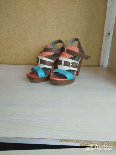 Босоножки женские 36 размер