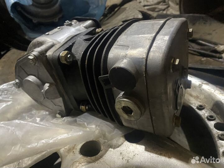 Компресор камаз 53205-3509015