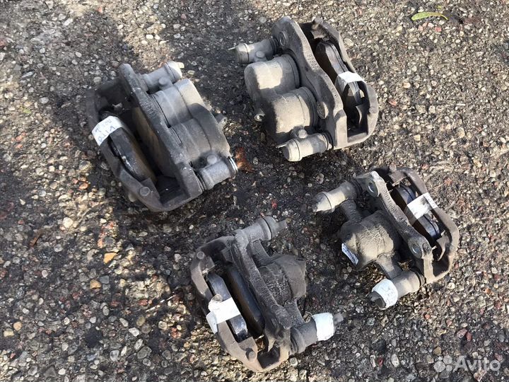 Суппорт Мерседес Вито Виано V класс w447