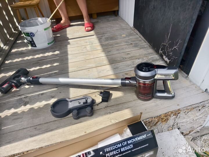 Беспроводной пылесос redmond