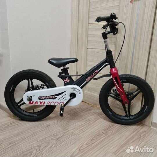 Велосипед Детский Maxiscoo space Делюкс 16