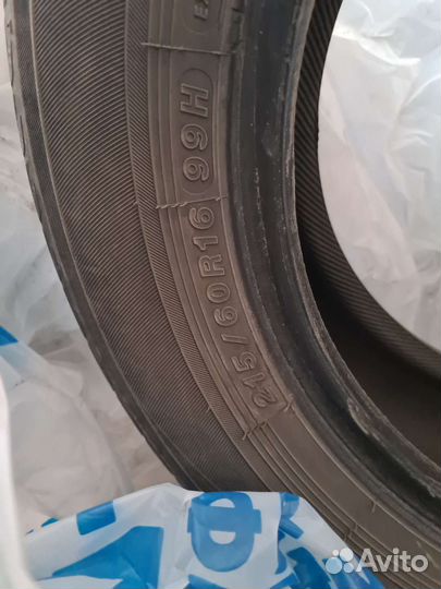 Yokohama BluEarth Ecos ES31 215/60 R16