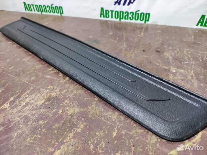Накладка порога передняя правая KIA Sportage 3