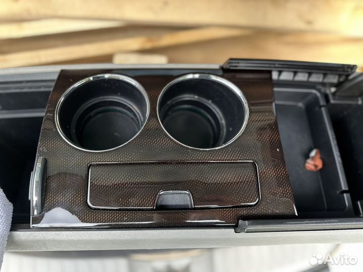 Консоль Toyota Venza