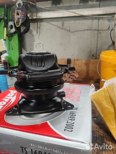 Подушка двигателя Хонда crosstour