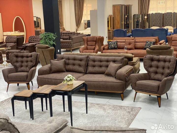 Диван с креслами