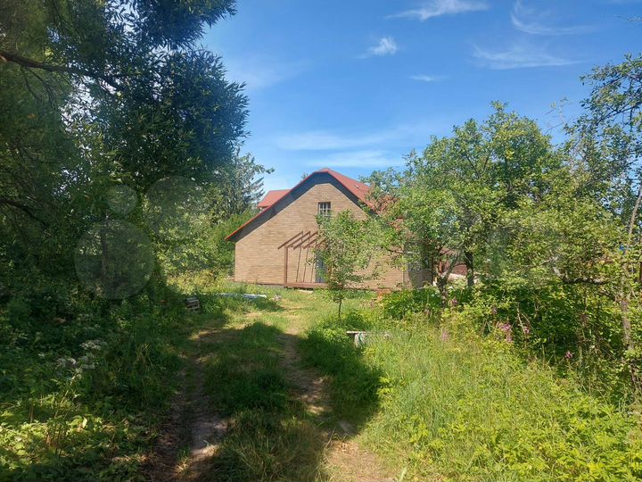 Дом 243 м² на участке 12 сот.