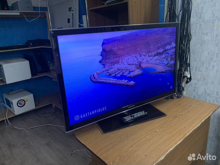 Телевизор ЖК samsung ue40d5000pw
